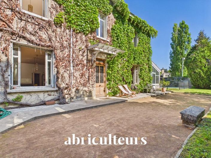 Image No.3-4 Bed House for sale