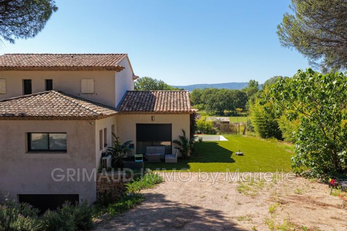 Image No.5-Maison de 4 chambres à vendre à Grimaud