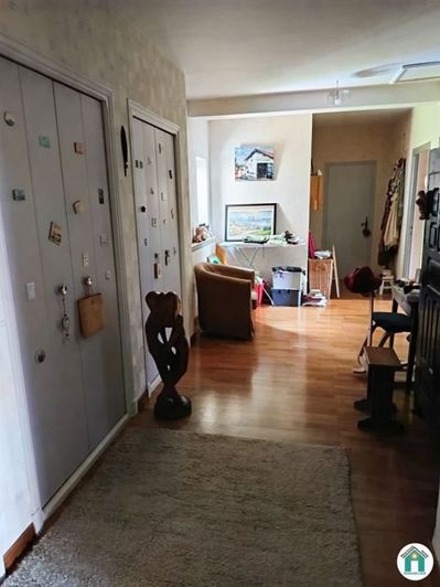 Image No.12-5 Bed House for sale