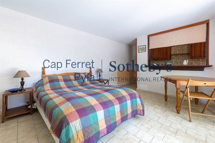 Image No.12-6 Bed House for sale