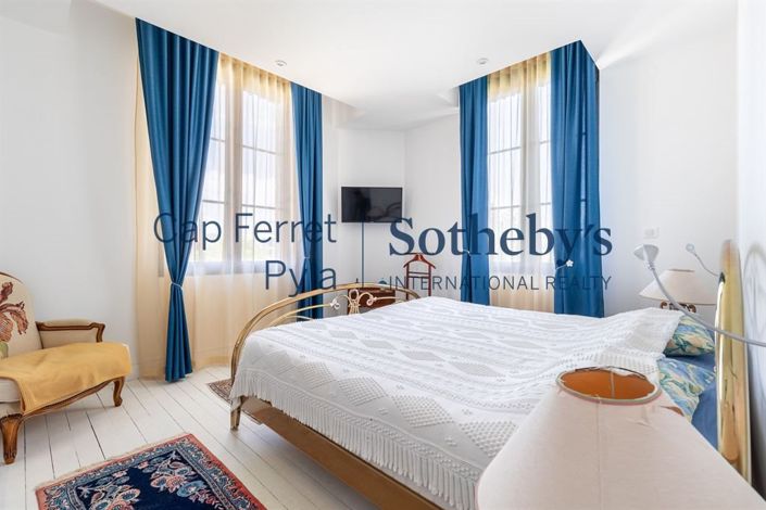 Image No.9-5 Bed House for sale