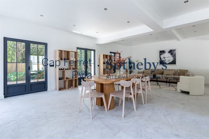Image No.10-5 Bed House for sale