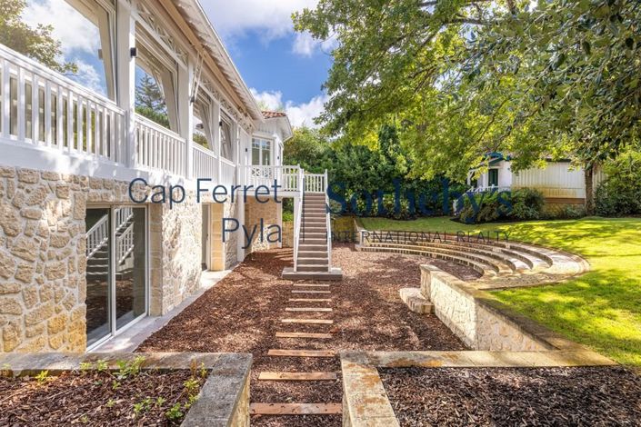 Image No.5-6 Bed House for sale
