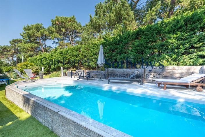 Image No.5-4 Bed House for sale