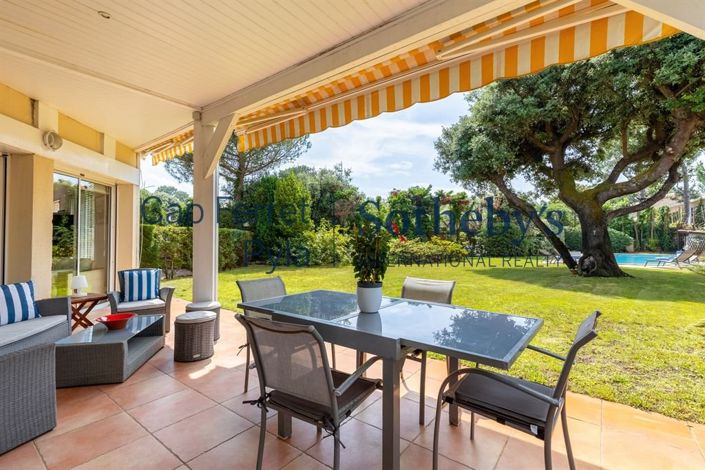 Image No.3-4 Bed House for sale