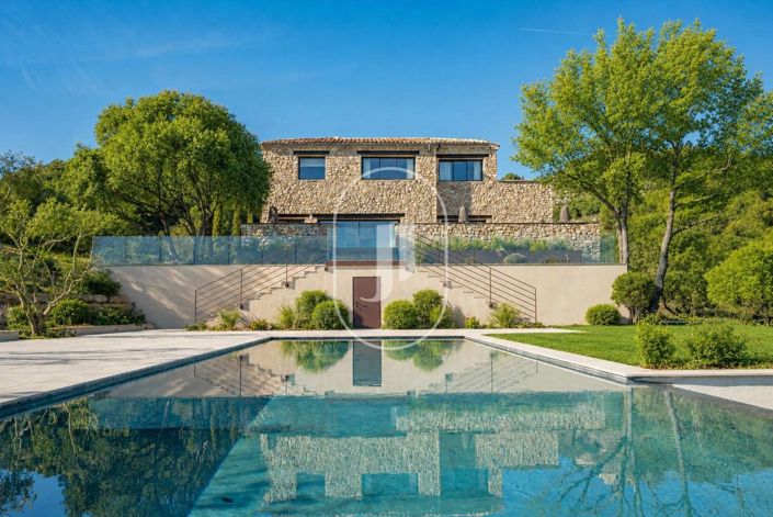 Image No.4-6 Bed House for sale