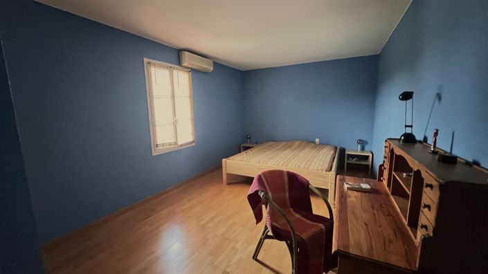 Image No.17-3 Bed House for sale