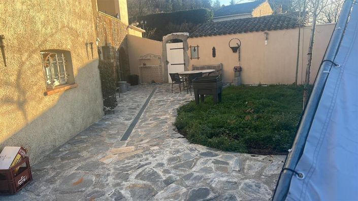 Image No.11-3 Bed House for sale