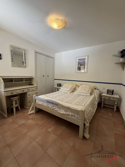 Image No.17-10 Bed House for sale
