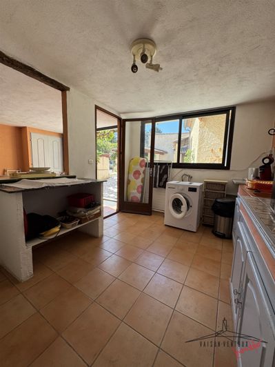 Image No.24-10 Bed House for sale