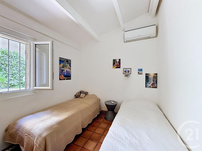 Image No.8-2 Bed House for sale