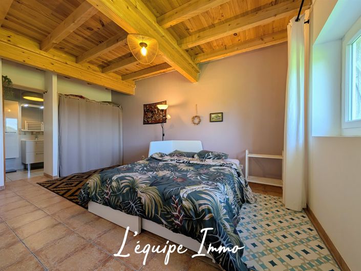 Image No.7-5 Bed House for sale