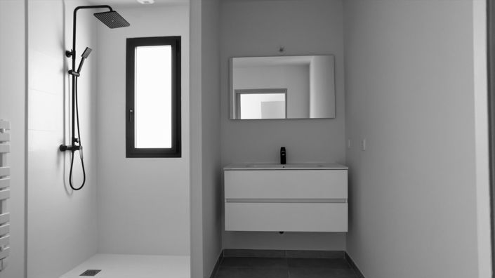 Image No.10-4 Bed House for sale