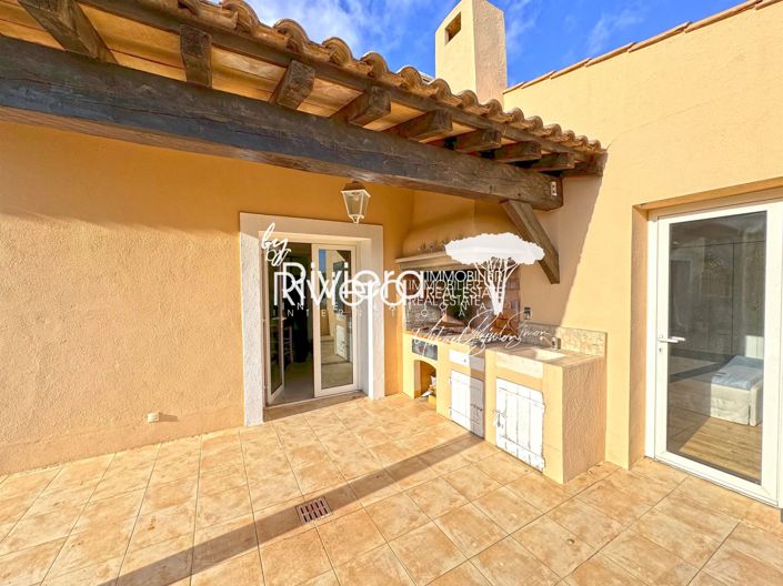 Image No.12-3 Bed Apartment for sale