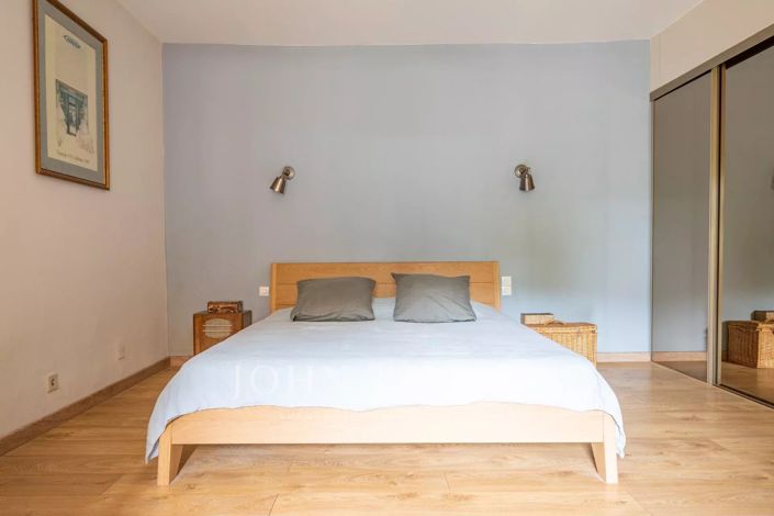 Image No.14-4 Bed House for sale