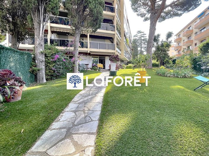 Image No.10-3 Bed Apartment for sale
