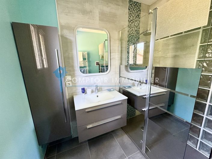 Image No.15-4 Bed House for sale
