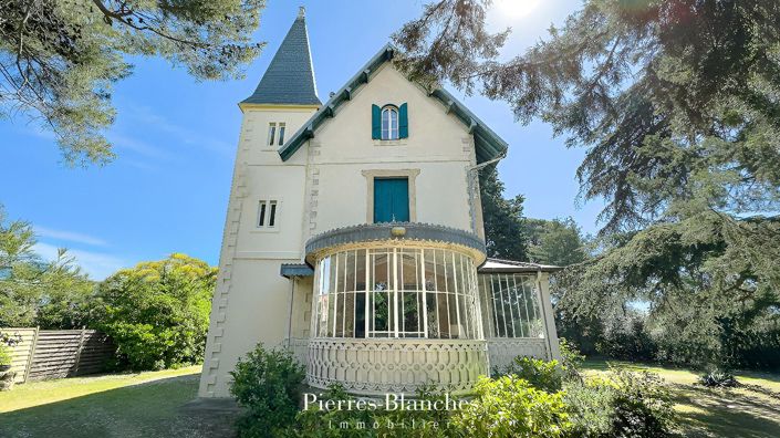 Image No.9-5 Bed House for sale
