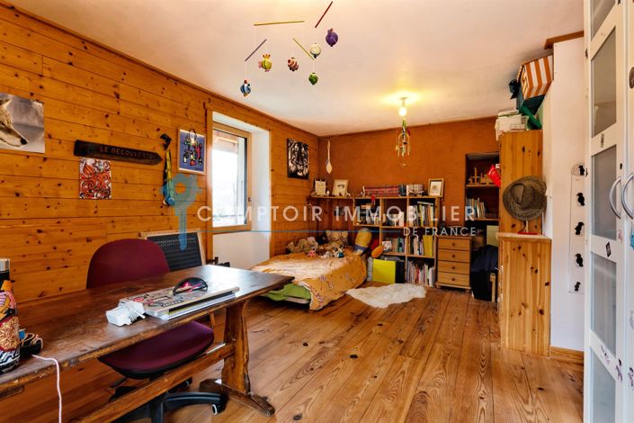 Image No.14-4 Bed House for sale