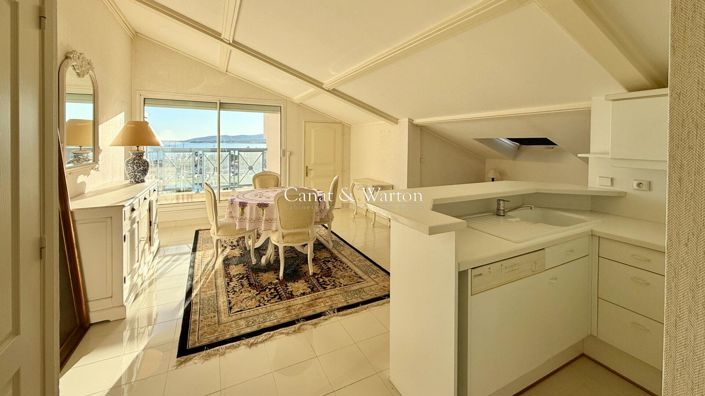Image No.14-5 Bed Apartment for sale