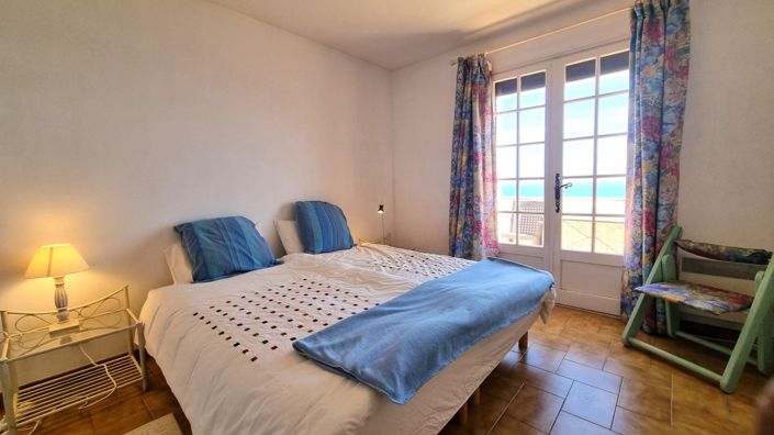 Image No.11-3 Bed Property for sale