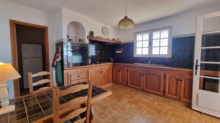 Image No.6-3 Bed Property for sale
