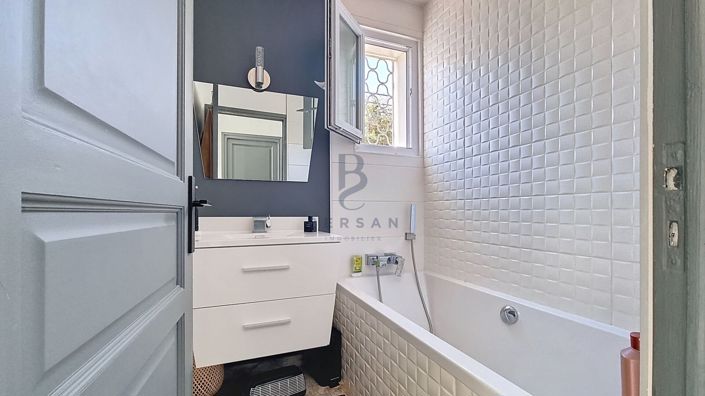 Image No.16-3 Bed House for sale