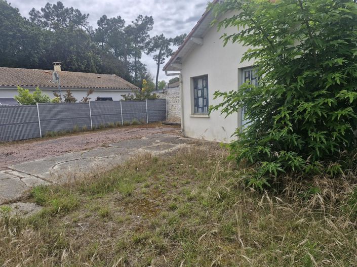 Image No.13-2 Bed House for sale