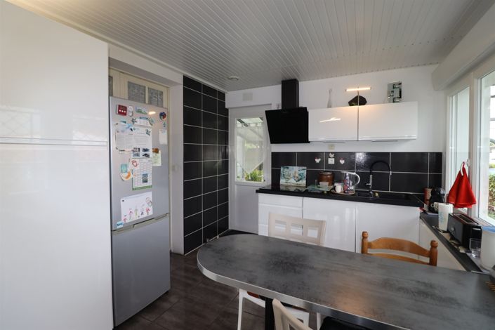 Image No.7-3 Bed House for sale