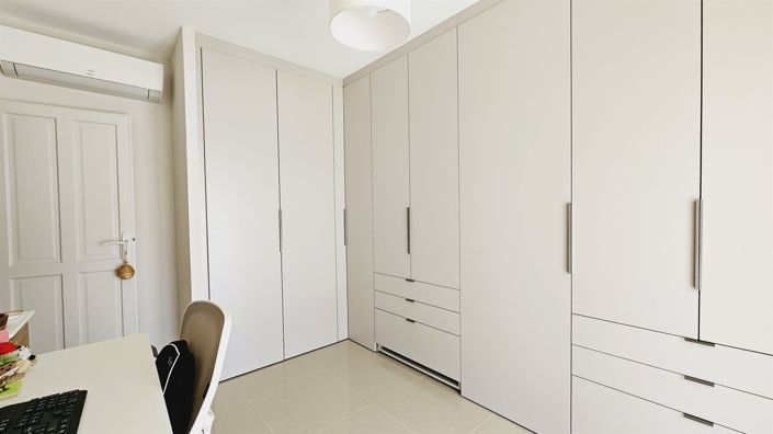 Image No.17-3 Bed House for sale