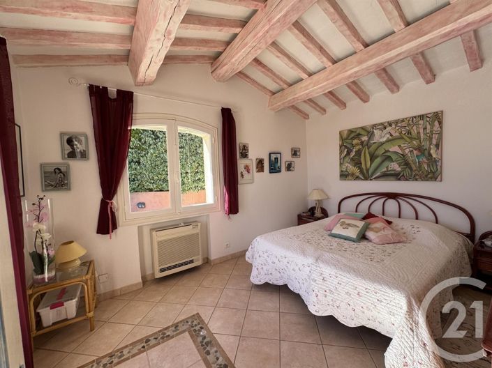 Image No.13-3 Bed House for sale