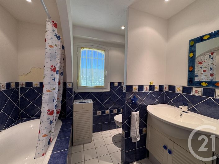 Image No.15-3 Bed House for sale