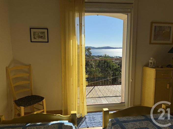 Image No.17-3 Bed House for sale