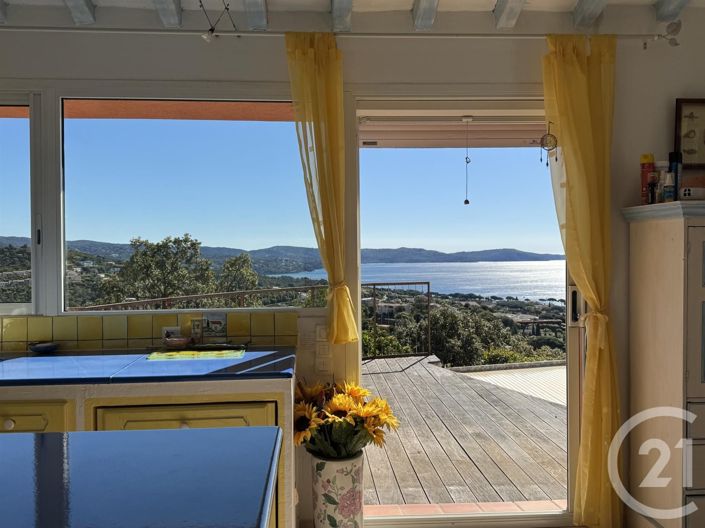 Image No.9-3 Bed House for sale