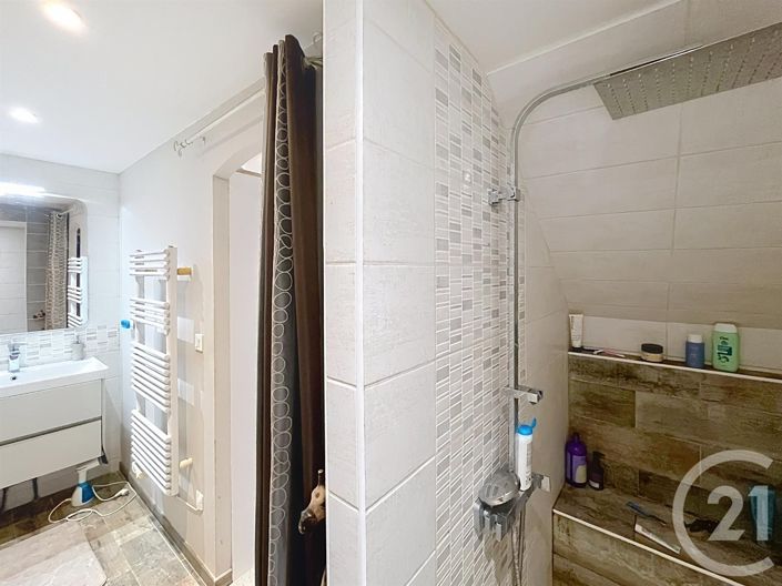 Image No.15-4 Bed House for sale