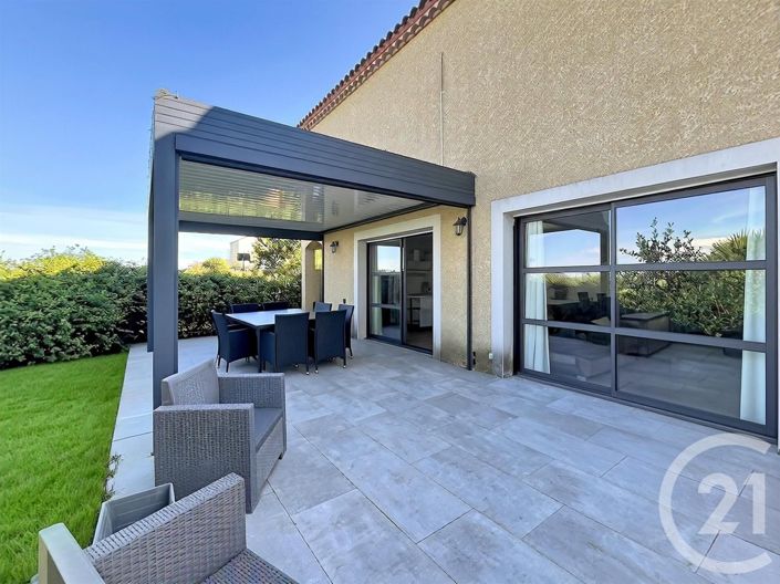Image No.3-4 Bed House for sale