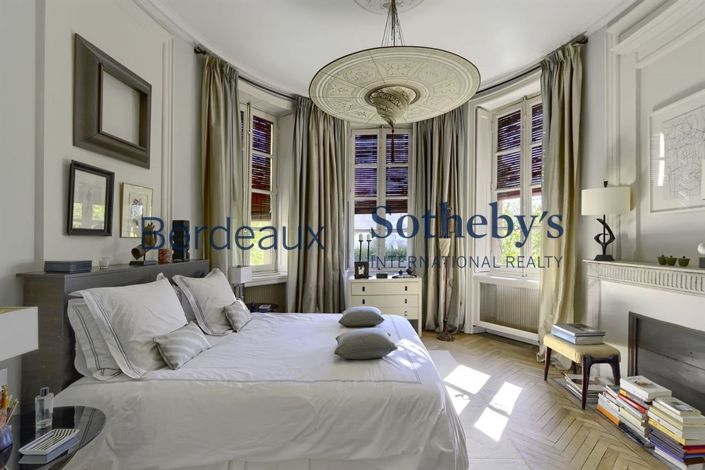 Image No.9-5 Bed House for sale