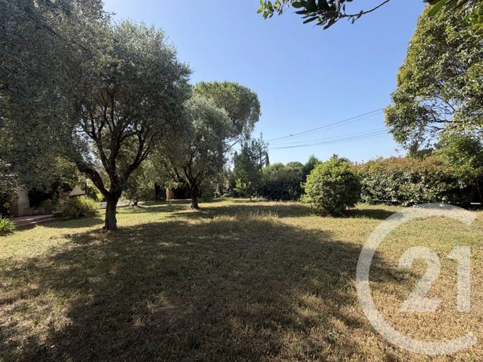 Image No.18-5 Bed House for sale