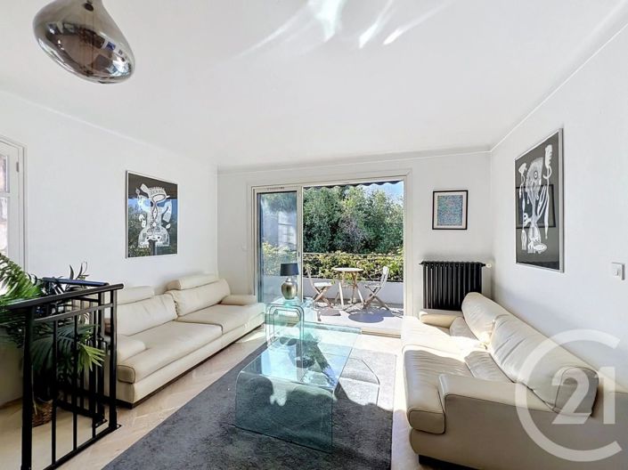 Image No.12-5 Bed House for sale