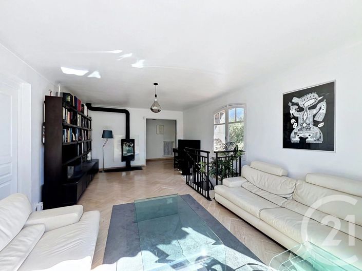 Image No.13-5 Bed House for sale