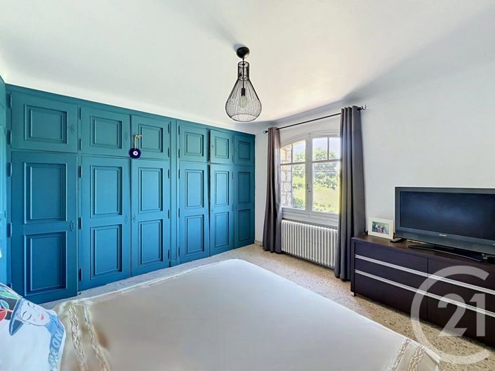 Image No.16-5 Bed House for sale