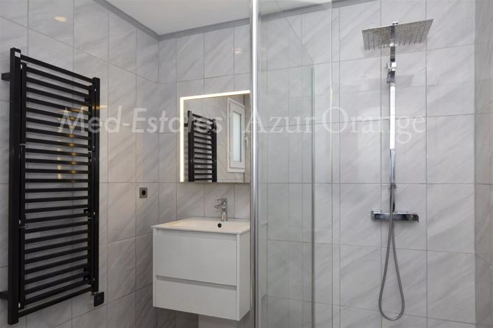 Image No.22-3 Bed House for sale