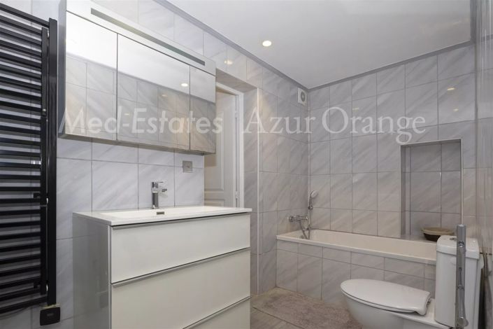 Image No.28-3 Bed House for sale