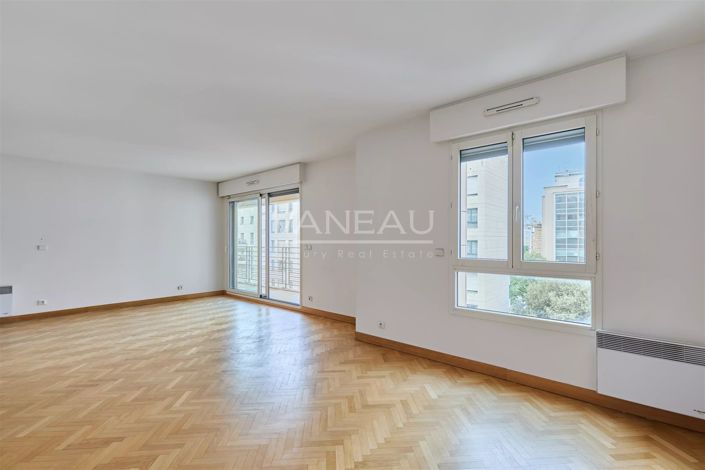 Image No.3-4 Bed Apartment for sale