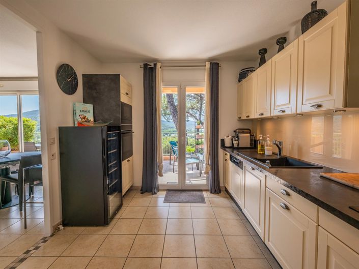 Image No.4-3 Bed House for sale