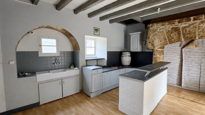 Image No.3-4 Bed House for sale