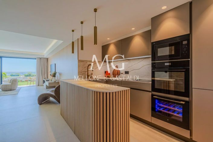 Image No.9-3 Bed Apartment for sale