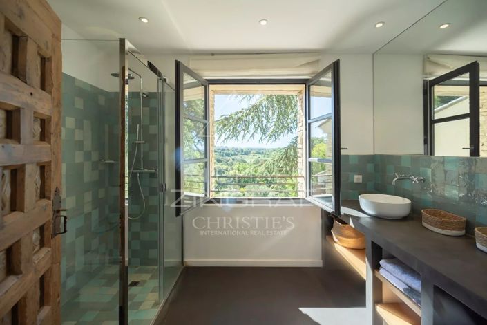 Image No.13-7 Bed House for sale