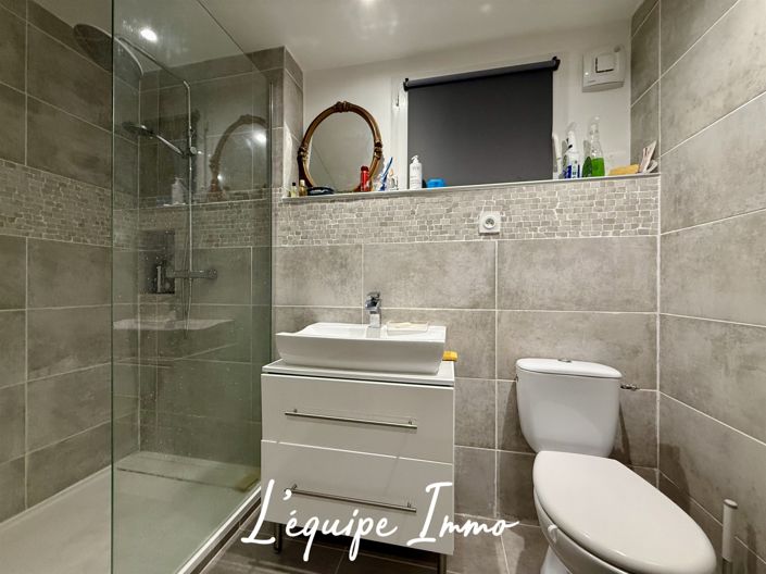 Image No.16-5 Bed House for sale