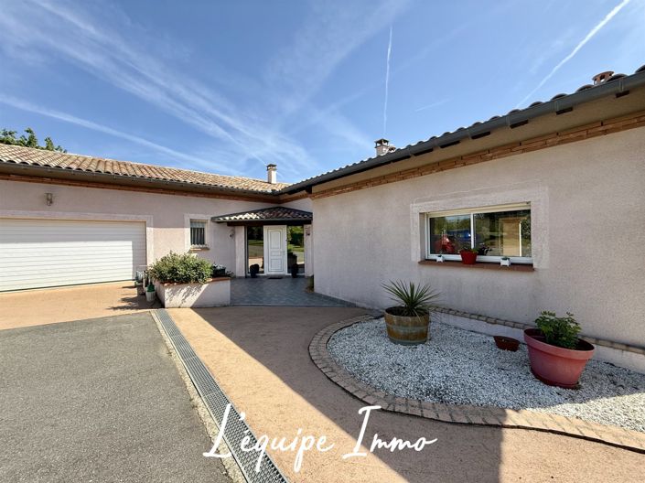 Image No.20-5 Bed House for sale